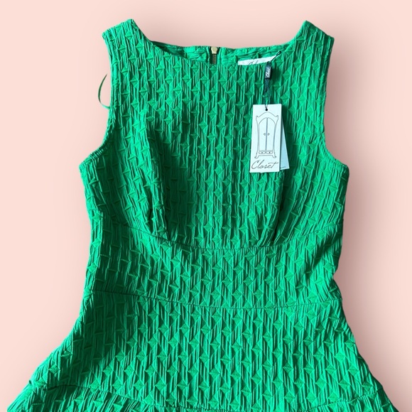 NWT Women’s Closet Designed And Made In London Green Fit And Flare Tank Dress - Picture 4 of 14